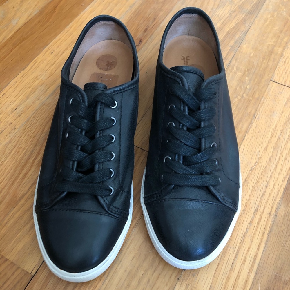 Frye Mindy Low Lace Sneaker